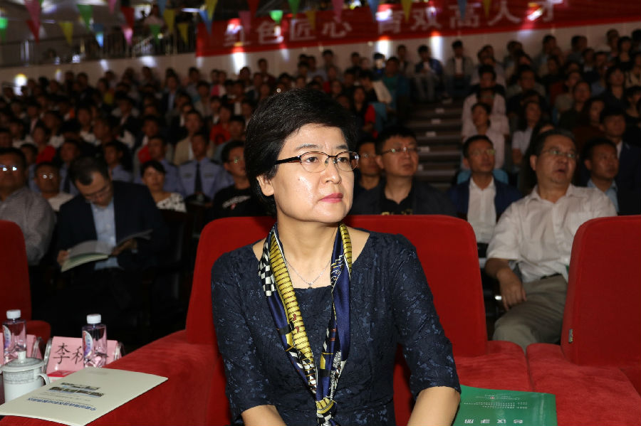 李秋玲宁夏职业技术学院党委书记_看图王.jpg